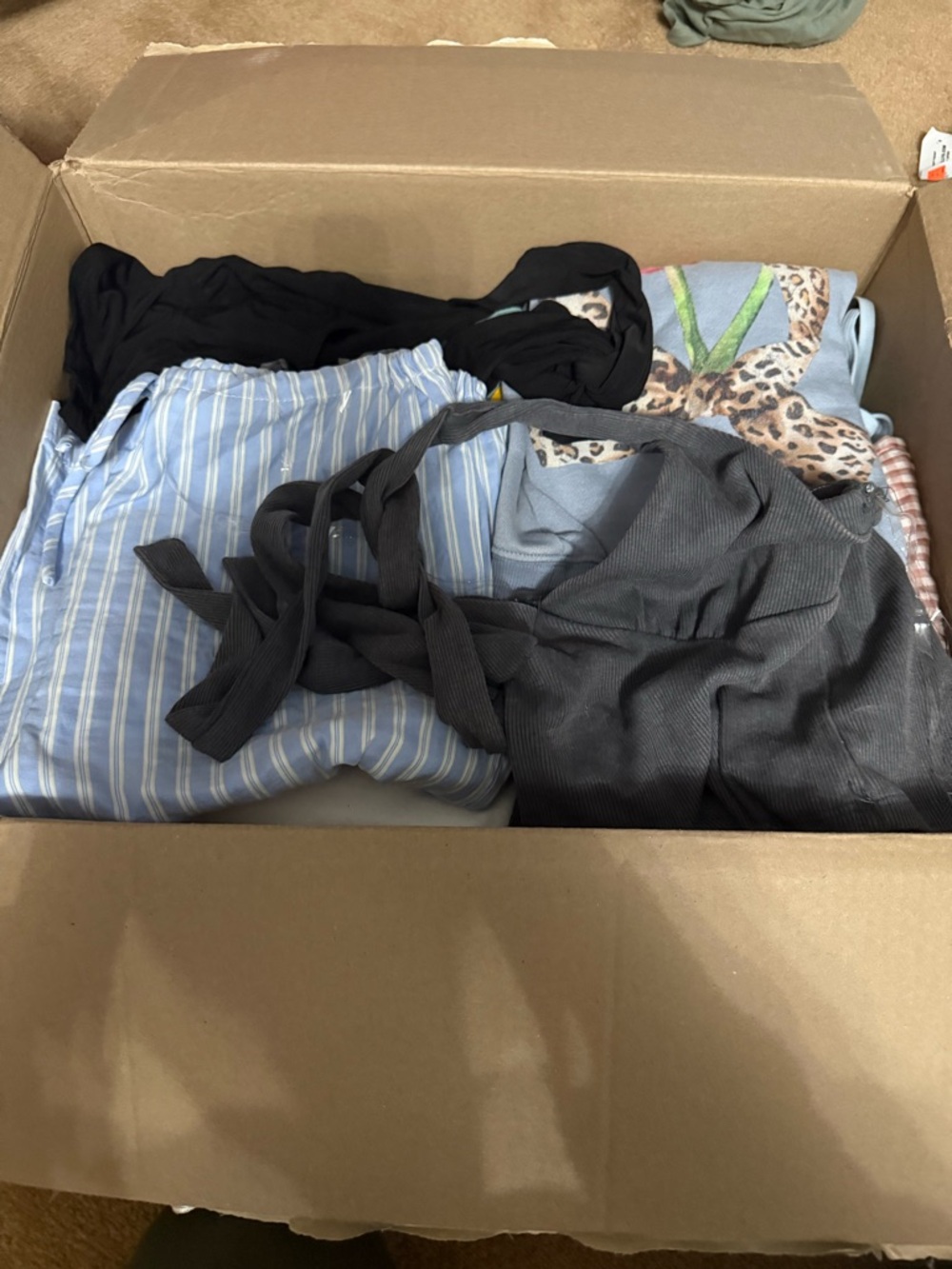 25 piece Tilly’s reseller bundle NWT lot women & juniors